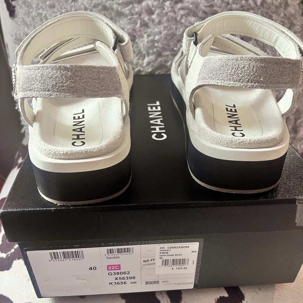 💯 Auth Chanel Sandals - Picture 4 of 14